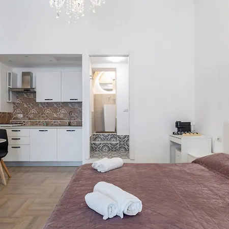 Lovely - Urban Charm & Culture Ragusa